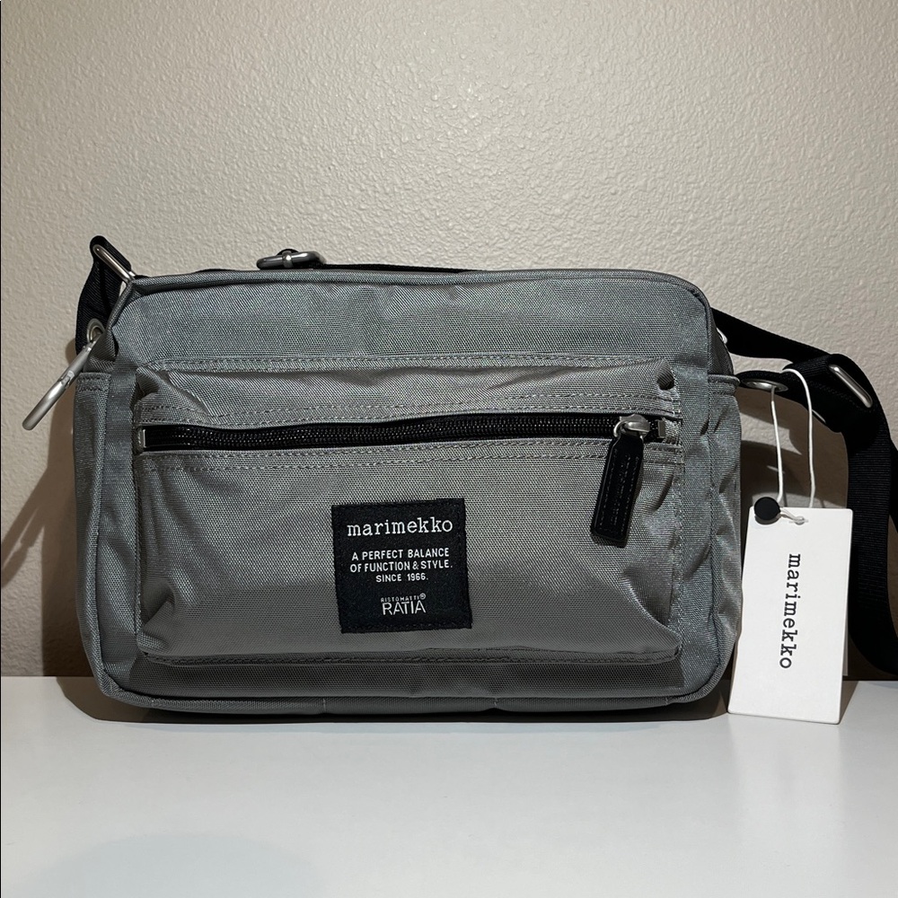 NWT Marimekko My Things Shoulder Bag - Castaway Gray (Japan Exclusive Color)